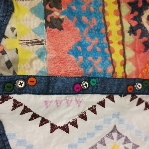 Desigual embroidered southwestern print denim button down - S - Picture 3 of 8